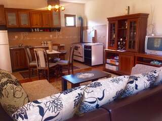 Дома для отпуска Holiday Home Gazevic Вирпазар Дом для отпуска-11